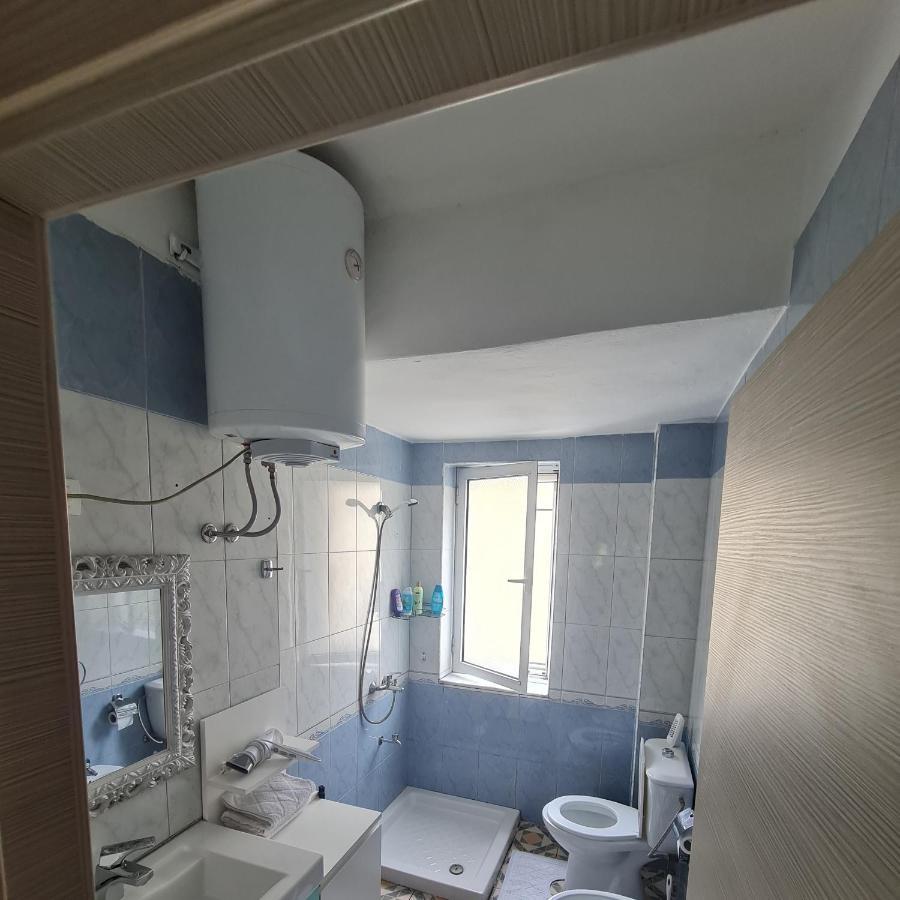 Saloon Apartment Tirana Exterior photo